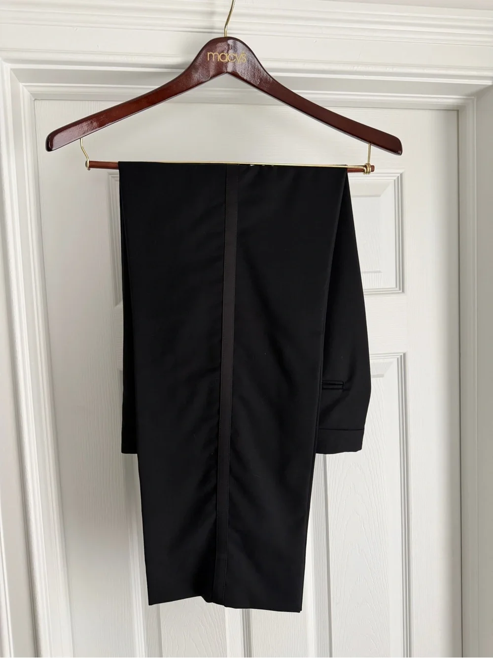 Calvin Klein Black Tuxedo Suit 42S 33x30 + Vest, Nicole Miller Shirt & 2 Ties